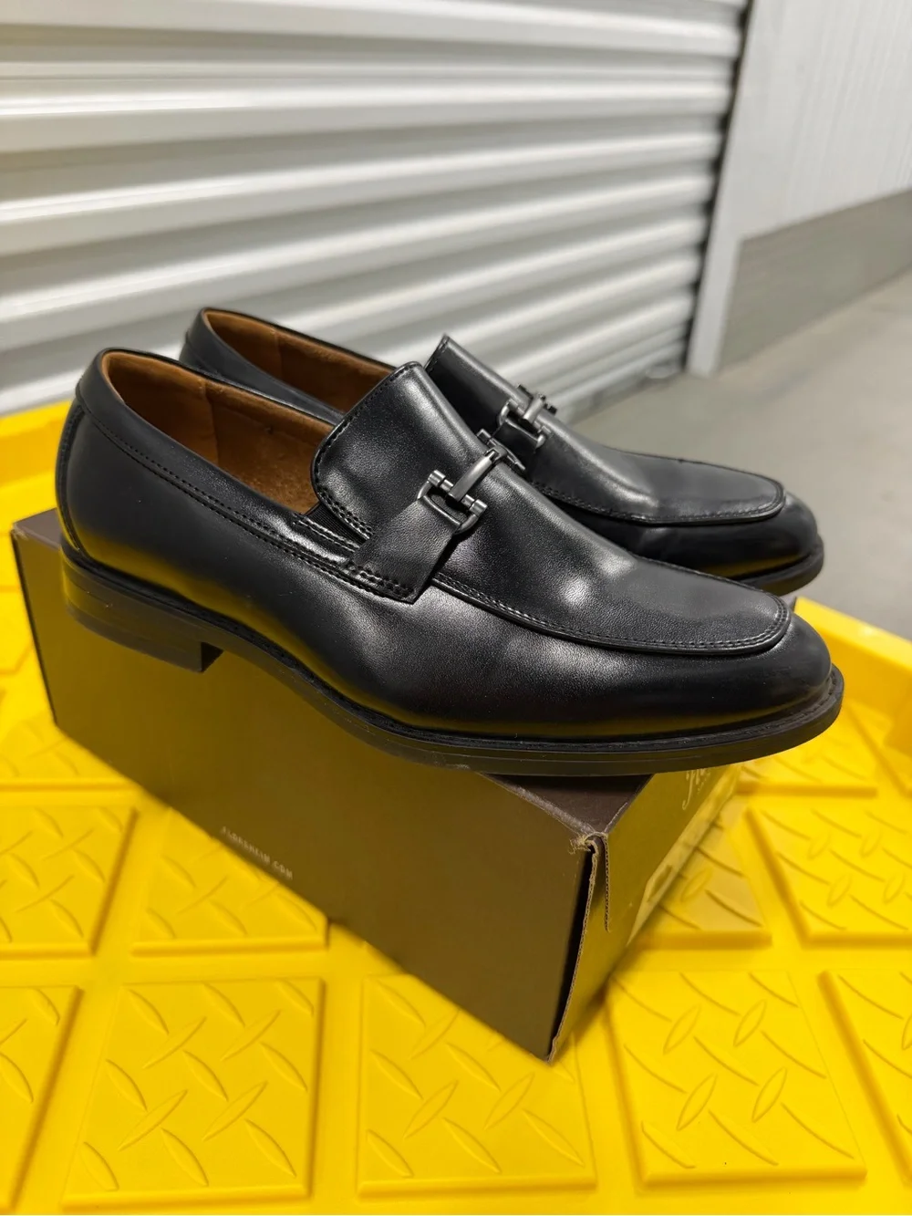 Boys 3.5 dress shoes